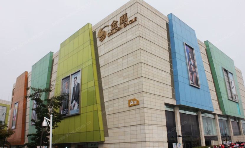 新宾金鹰奥莱城